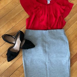 Size M Loft Grey Knit Skirt